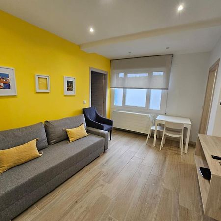 Inicia Avio Apartamentos Сантьяго-де-Компостела Екстер'єр фото